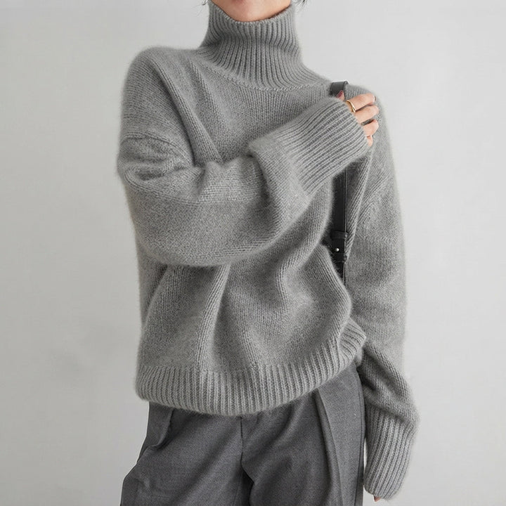 Lea - Elegant Turtleneck Sweater for Women