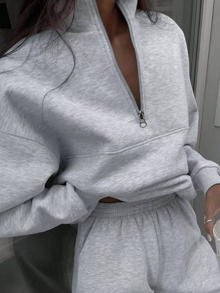 12 Hour Flight Sweatshirt Set