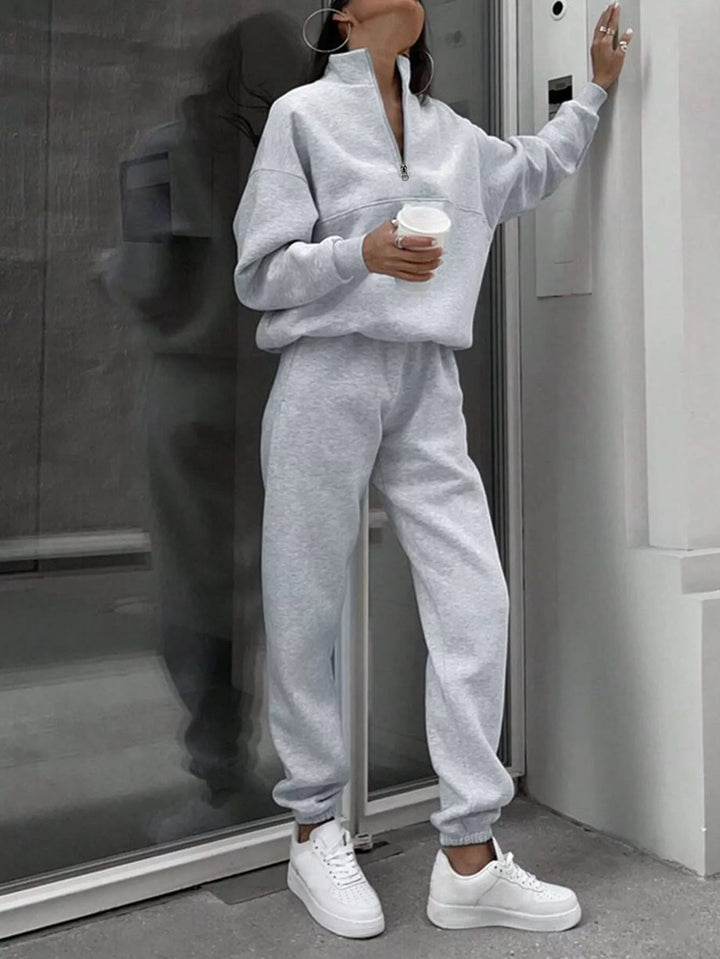 12 Hour Flight Sweatshirt Set