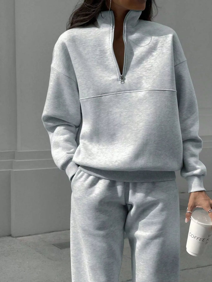 12 Hour Flight Sweatshirt Set
