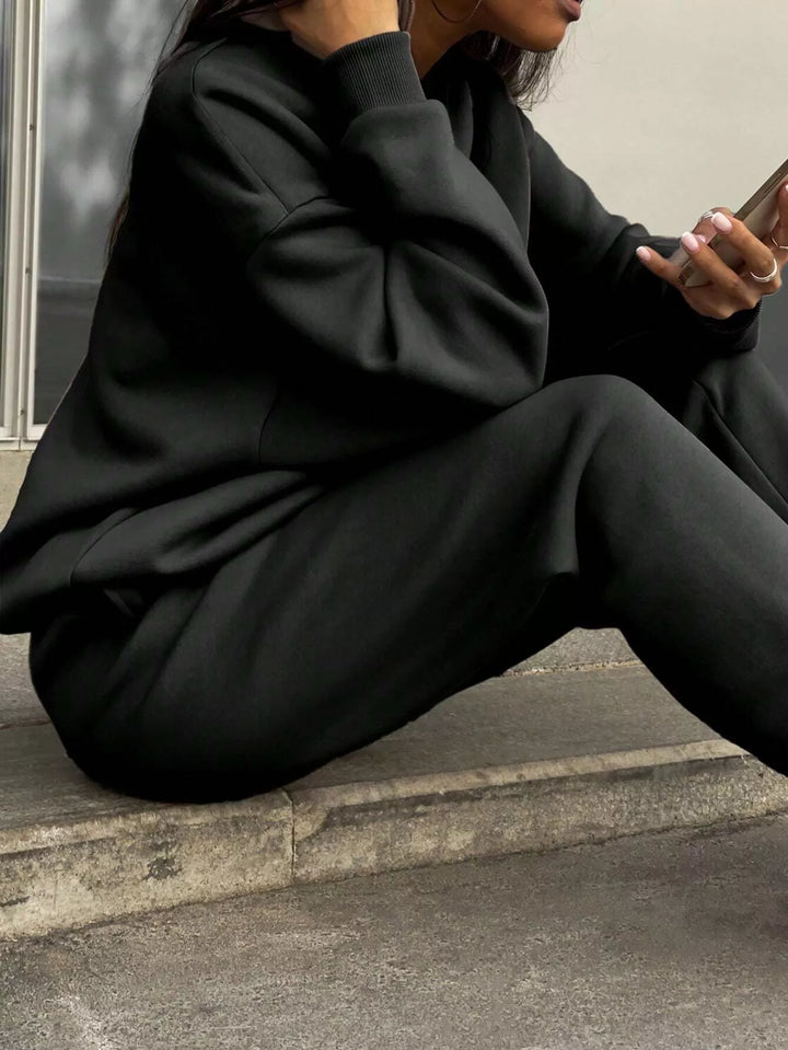 12 Hour Flight Sweatshirt Set