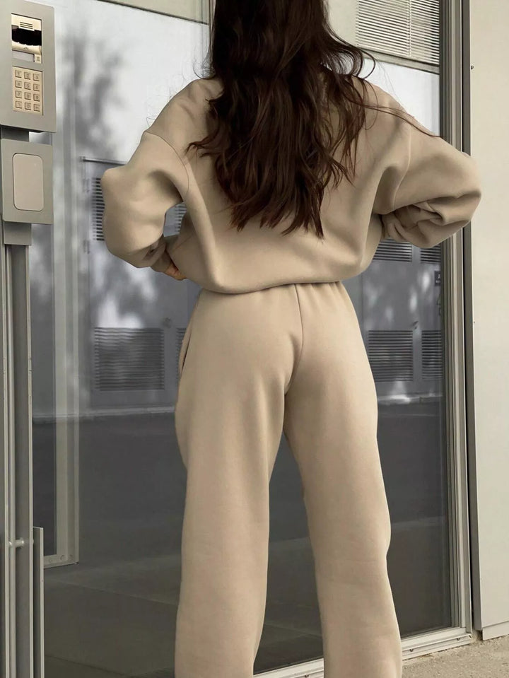 12 Hour Flight Sweatshirt Set
