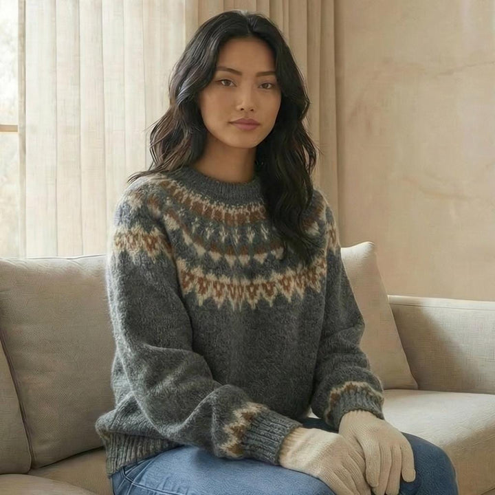 Handcrafted Oversized Nordic Alpaca Wool Sweater – Cozy Two-Tone Knit for Lazy Autumn Days