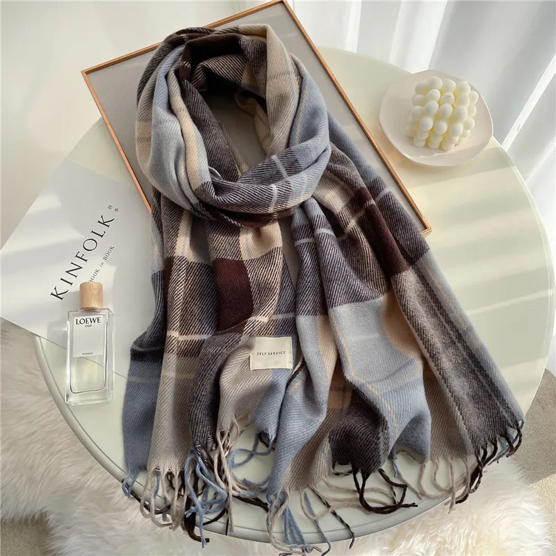 Women's Stylish Knitted Scarf with Tassels